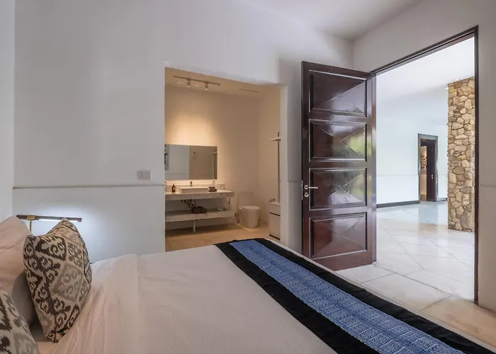 Samudra Raya Villa