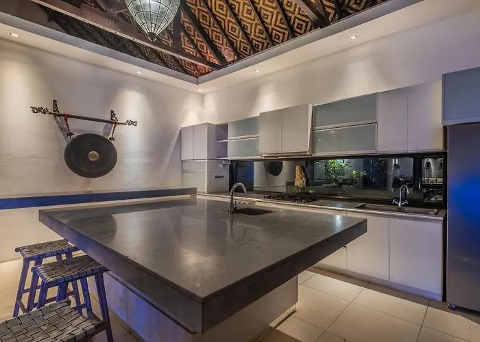 Samudra Raya Villa