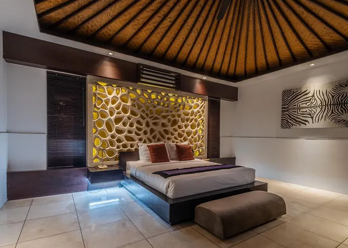 Samudra Raya Villa *