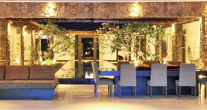 Samudra Raya Villa *