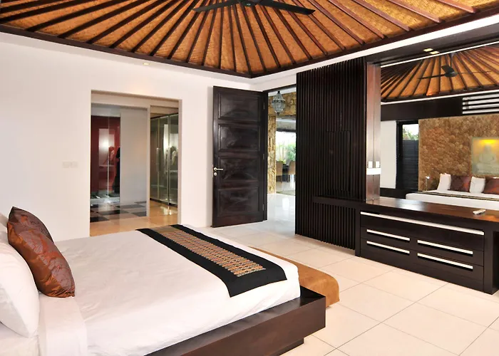 Samudra Raya Villa *